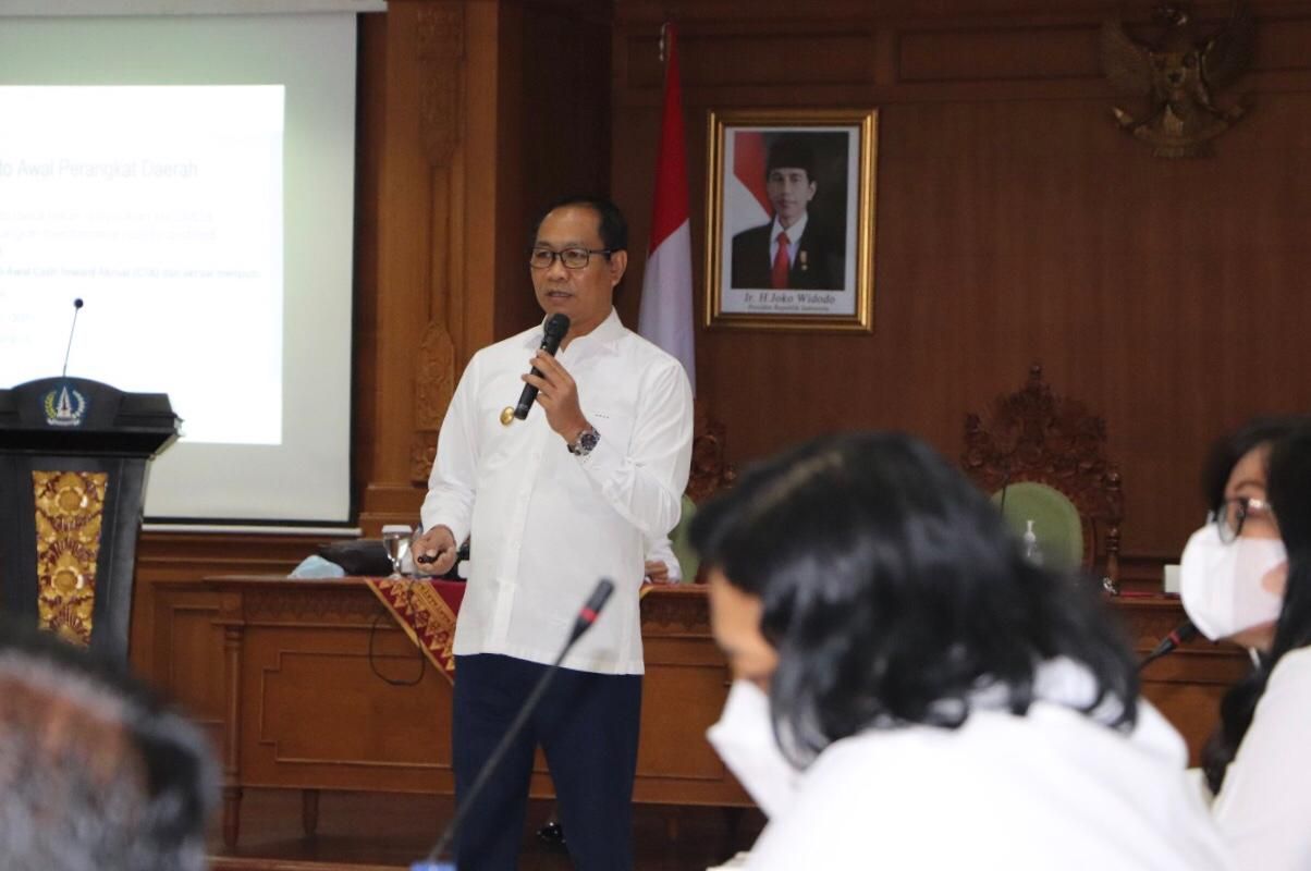 podiumnews.com-Wakil Bupati Badung  I Ketut Suiasa Berikan Arahan LKPD 2020.